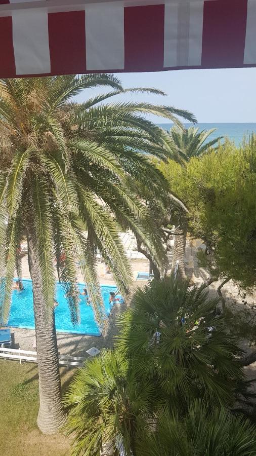 Hotel Silvi Silvi Marina Bagian luar foto