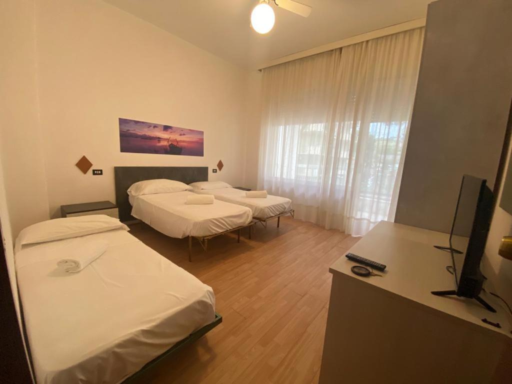 Hotel Silvi Silvi Marina Bagian luar foto